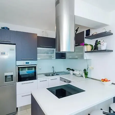 アパート Bella Vista - Two Bedroom With Balcony And Sea View Potomje
